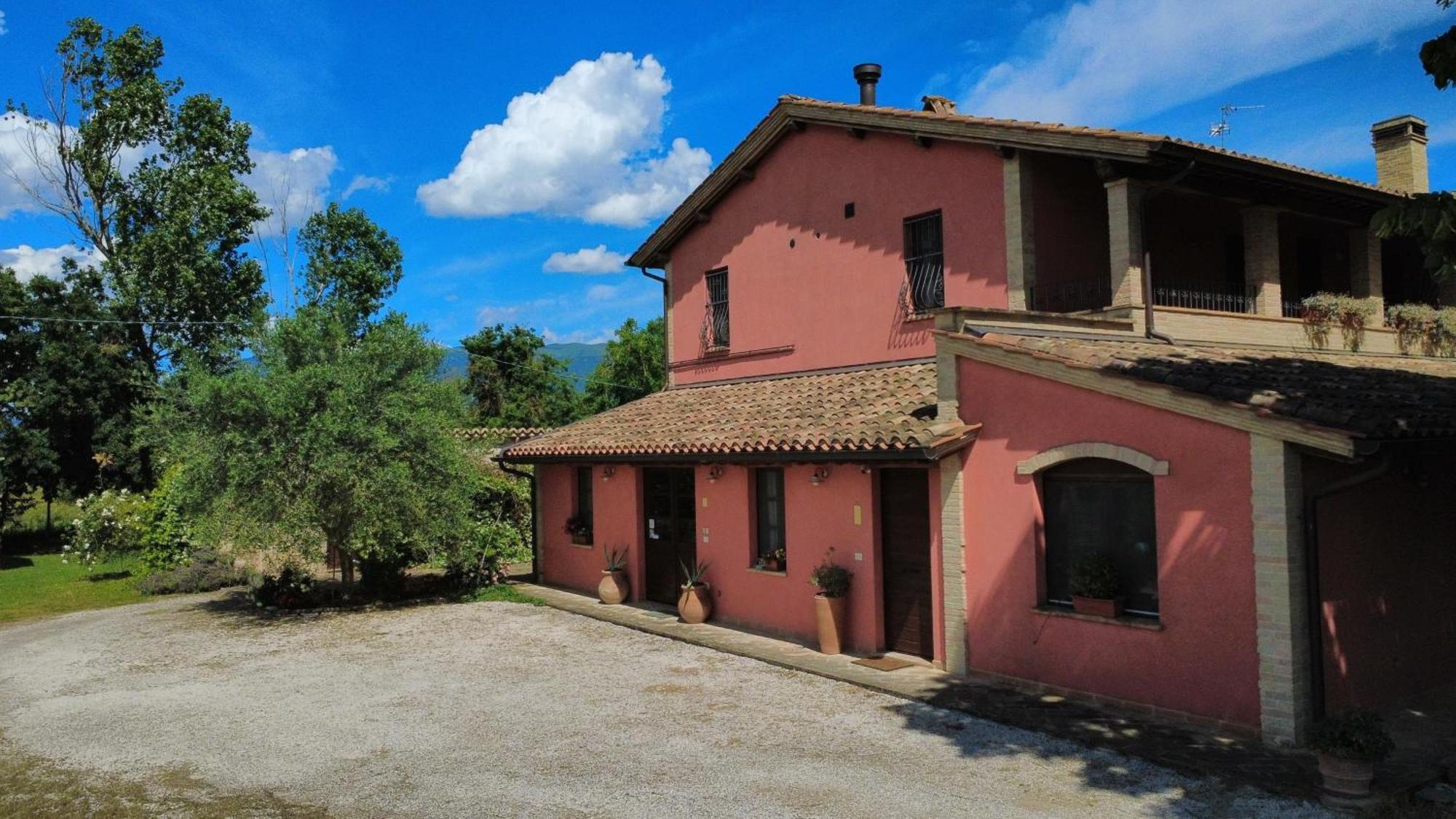 Bed and Breakfast La Casa Dei Tigli Cannara Zewnętrze zdjęcie